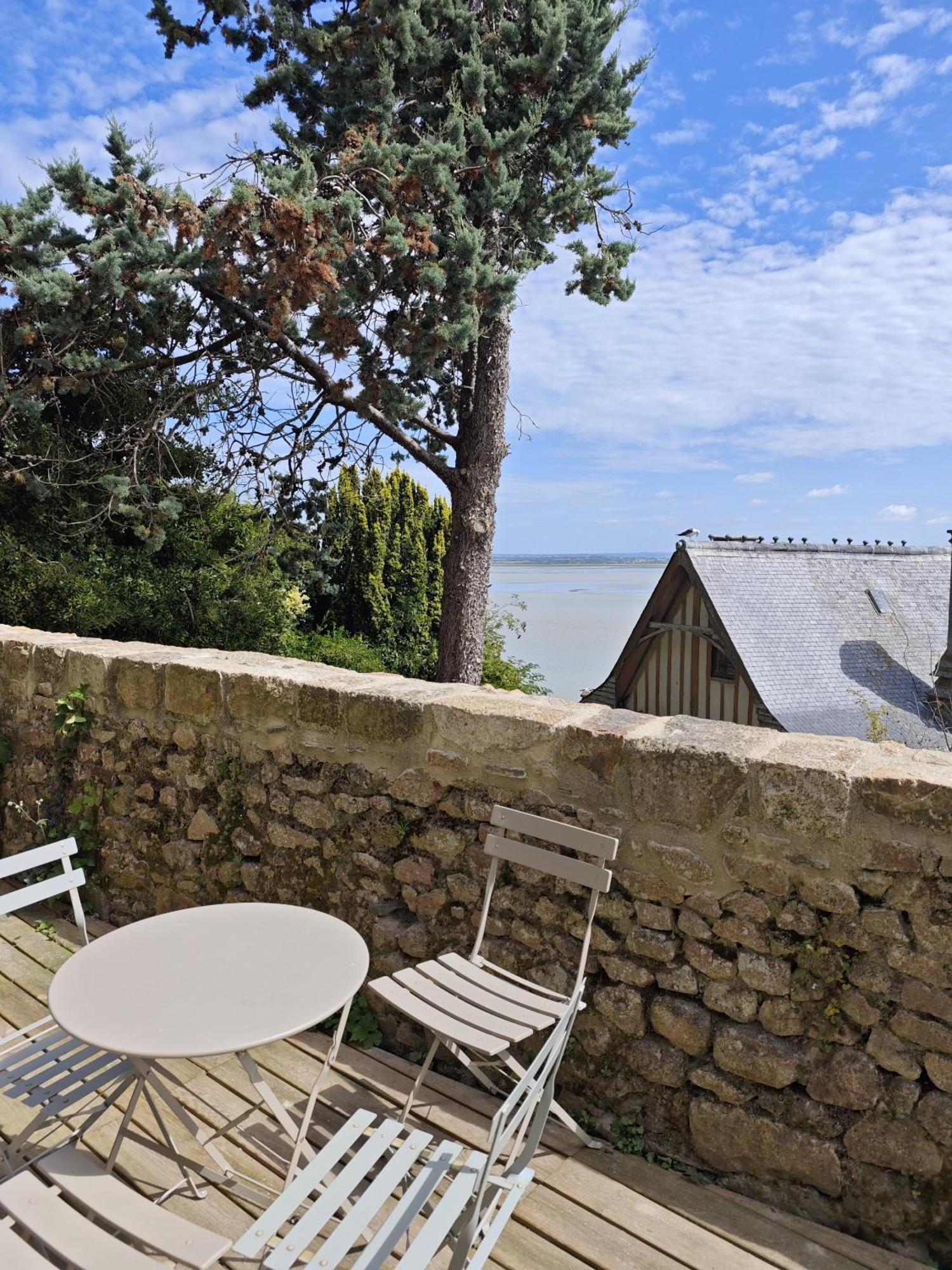 Chez Adele Villa Mont-Saint-Michel Exterior photo